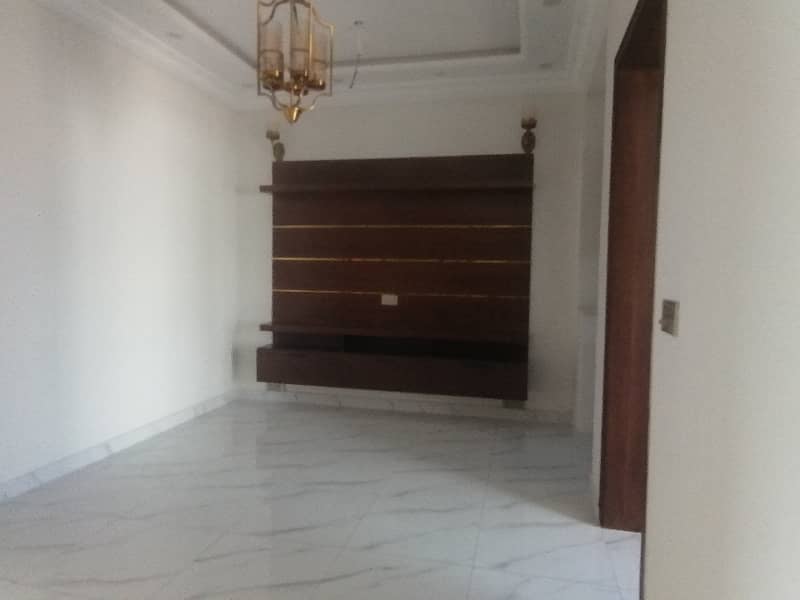 Good Location sale A House In Lahore Prime Location 14