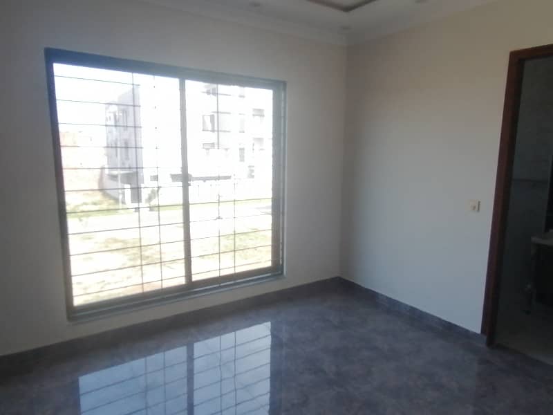Good Location sale A House In Lahore Prime Location 17