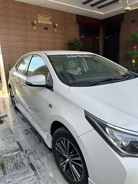 Neat and clean family used Altis X 1.6 for sale 3