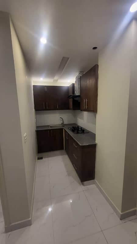 1 Bed Non Furnished Available For Rent In Bahria Town Lahore. It Is Available At Very Affordable Rate 2
