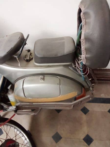 good condition used scooter 9