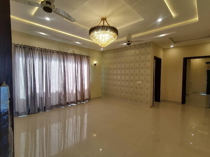 In Lahore You Can Find The Perfect House For sale 6