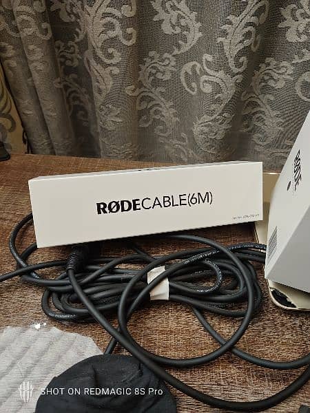 Rode NT1 Ai-1 Microphone Complete studio kit with Audio interface 4