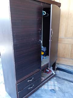 Wardrobe/cupboard for sale in good condition 0