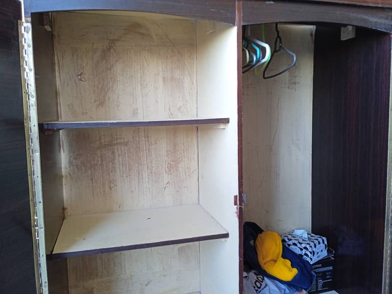 Wardrobe/cupboard for sale in good condition 4