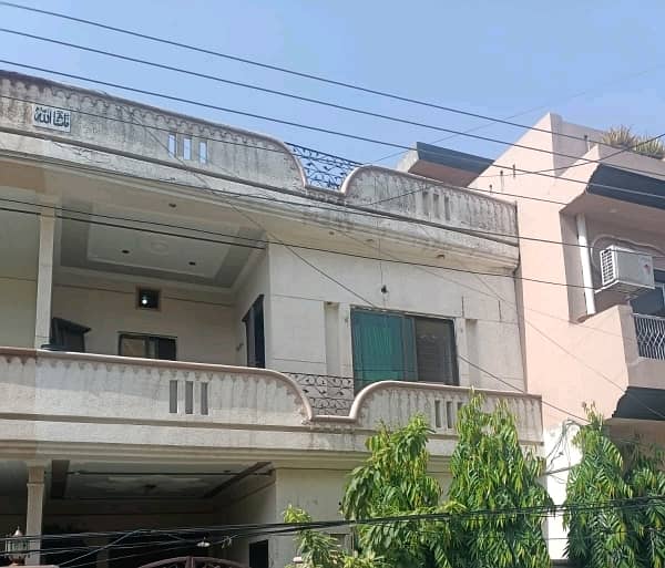 Johar Town House Sized 5 Marla For sale 1