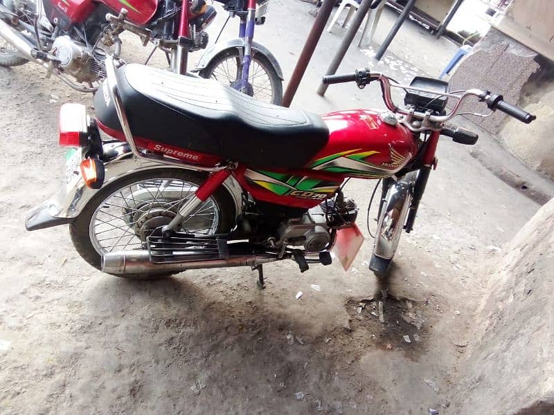 Honda cd70 fit bike Faisalabad number 12model ha total original ha 2