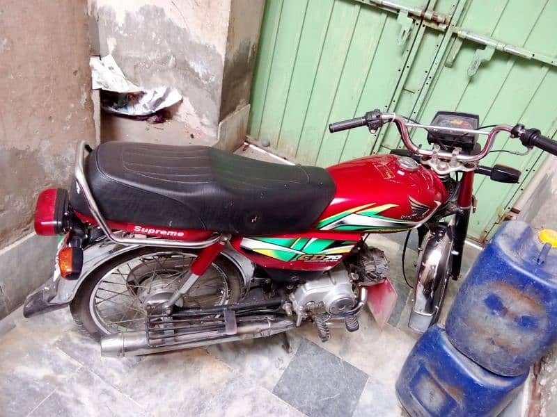 Honda cd70 fit bike Faisalabad number 12model ha total original ha 6