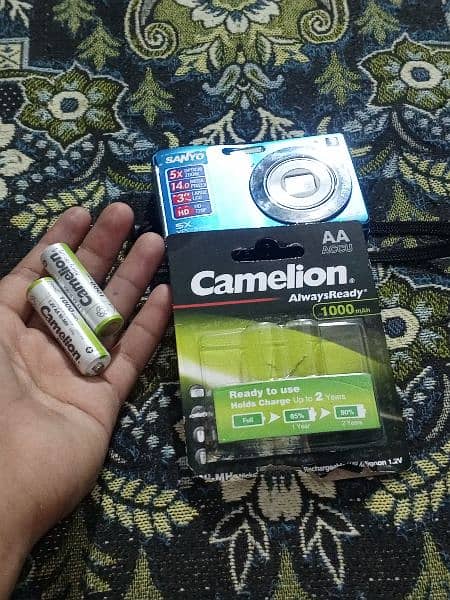 No issue in camera Camlion Comany rechargable cell 2 year Battery life 7