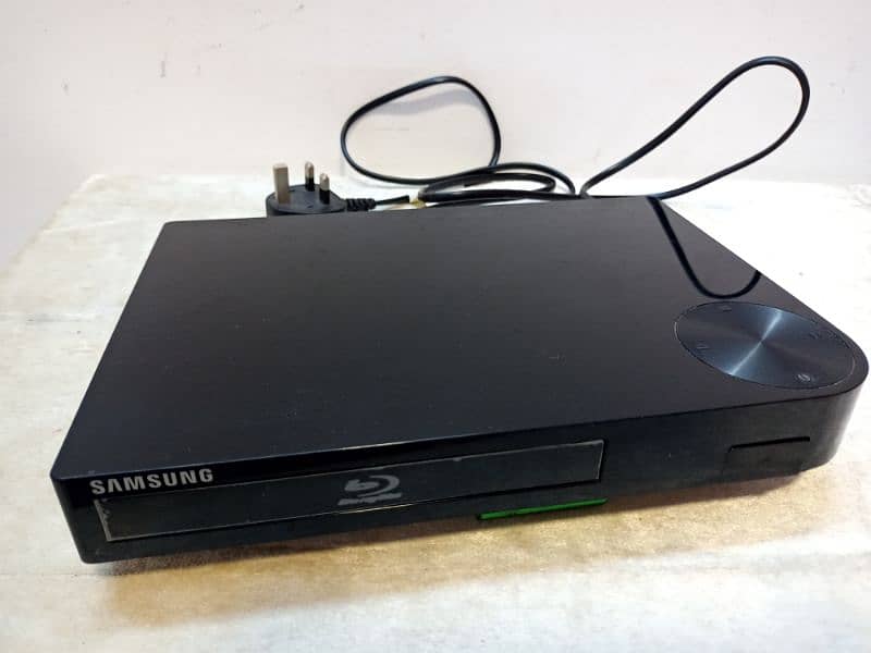 Samsung Blue Ray DVD player BD-F5100 0