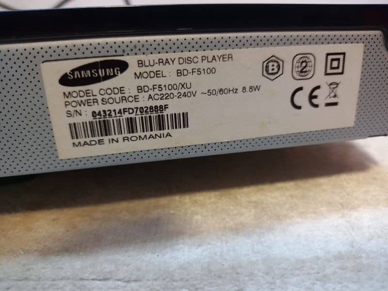 Samsung Blue Ray DVD player BD-F5100 3