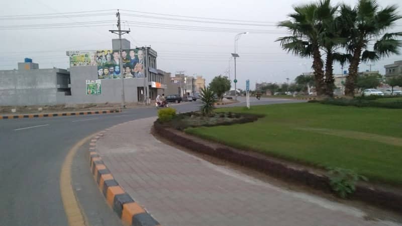 Good Location 20 Marla Residential Plot For sale In Rs. 14500000 Only 5