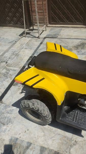 quad bike for sale in good condition and good performance 2
