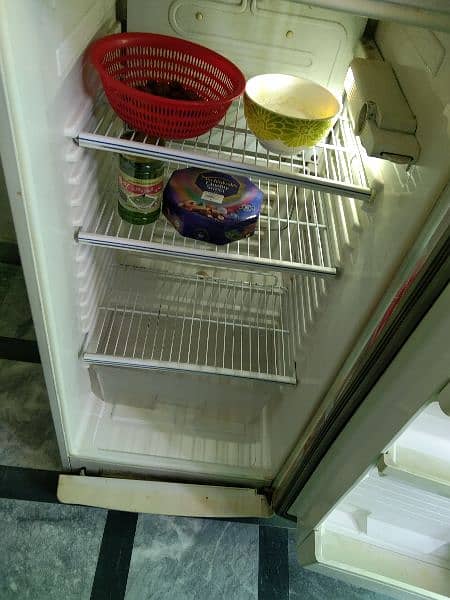 fridge 12' 4