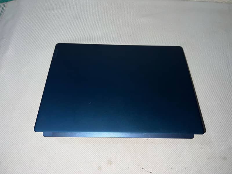 Lenovo Ideapad i3, 8th Generation, 8 GB Ram , 512 SSD , Window 11 1