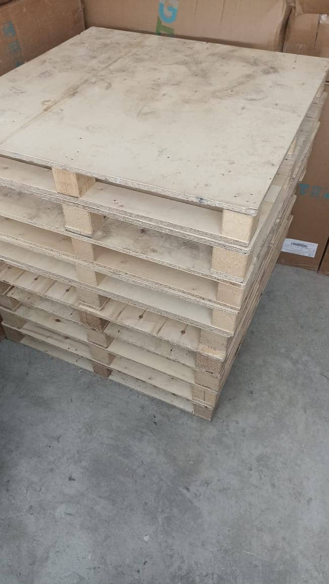 Wooden Pallets (New/Imported) 3