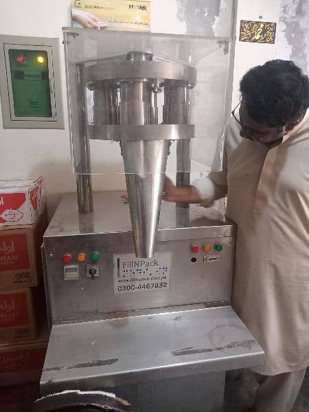packing machine with sealer 3