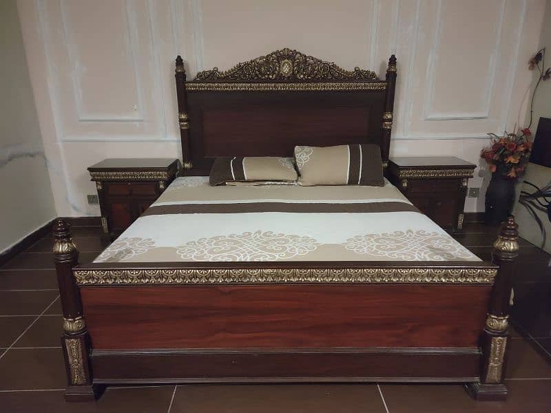 King Size double bed with dressing table 3