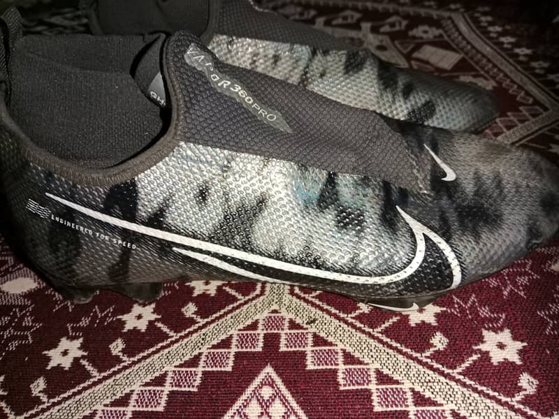 Nike vapor edge pro 360 football boots 0