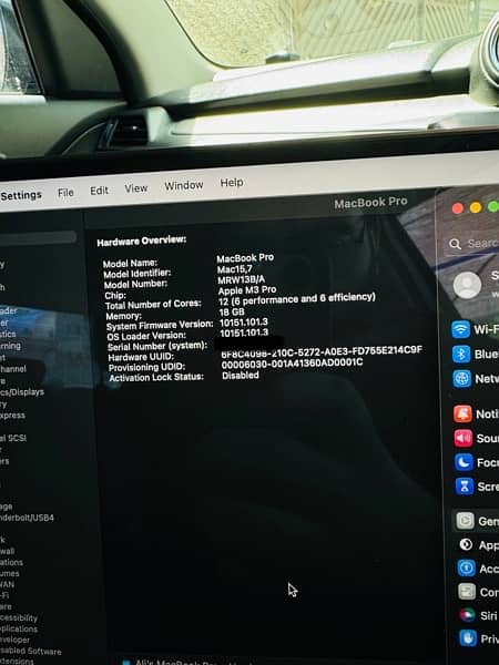 MacBook Pro M3 Pro 16 Inches 18/512 Black 3