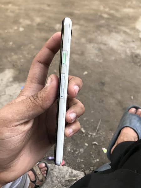Google pixel 3 10/9 pta approved white colour 3