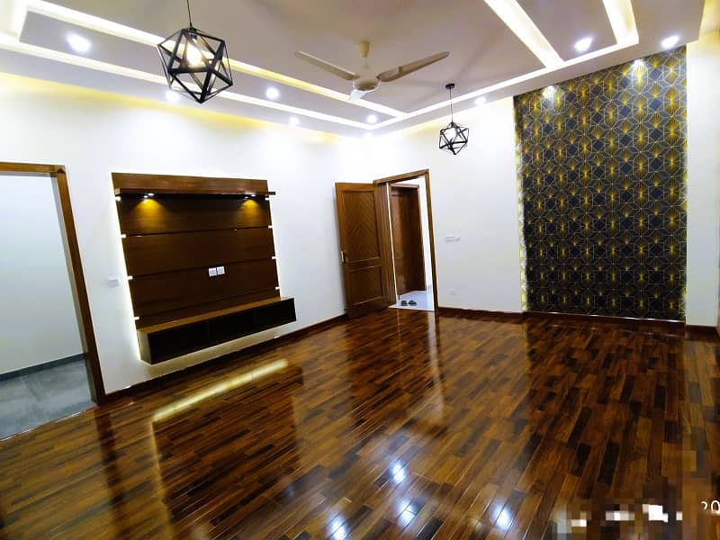 1 Kanal House For Sale In Sector B Bahria Town Lahore 26