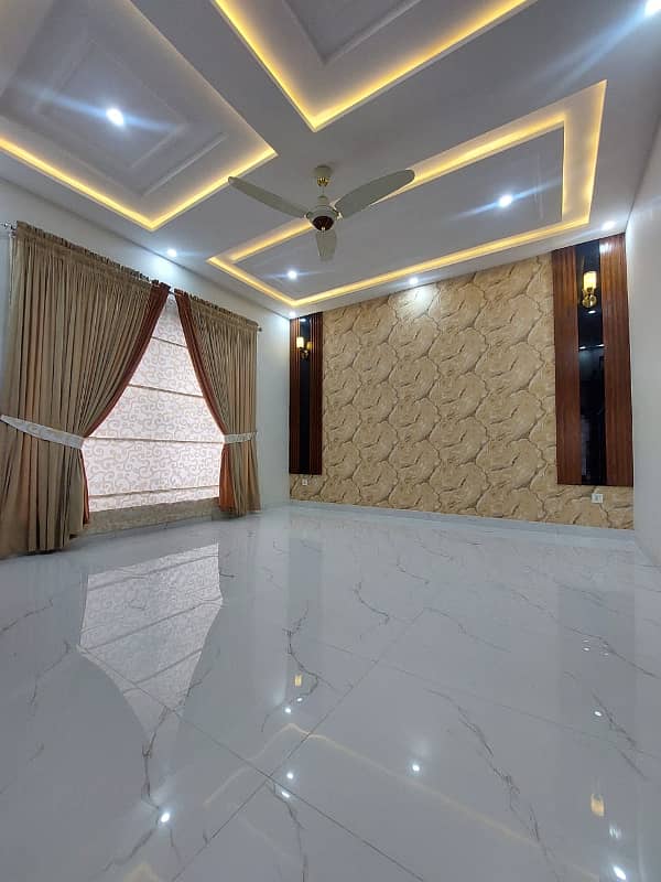 10 Marla House For Rent In Sector B Bahria Town Lahore 9