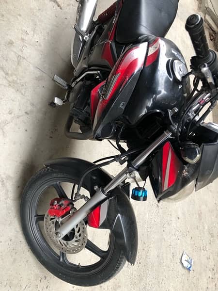 Honda CB-150F 2019 Black Color 4
