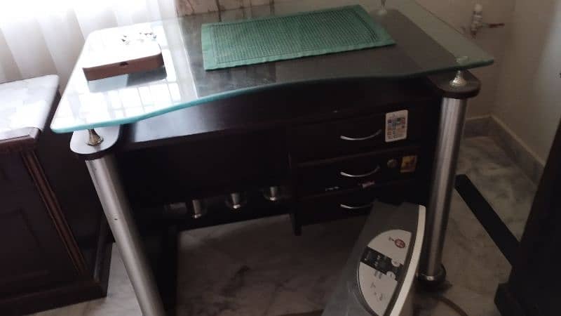 Office Table for Sale 3