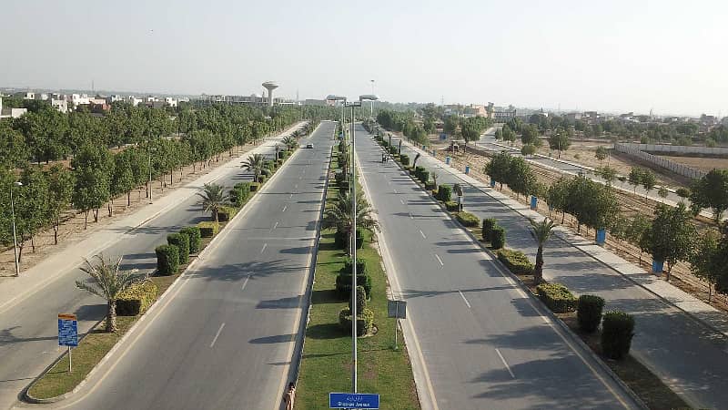 Avail Yourself A Great Prime Location 1 Kanal Residential Plot In Bahria Town - Tauheed Block 5