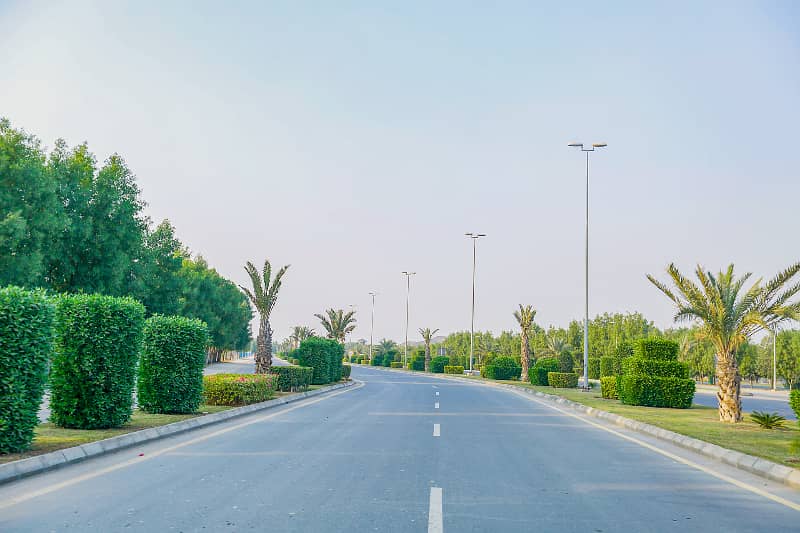 Avail Yourself A Great Prime Location 1 Kanal Residential Plot In Bahria Town - Tauheed Block 8