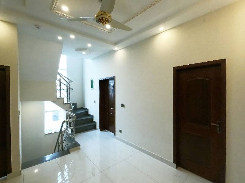 A Great Choice For A Corner 5 Marla House Available In DHA 11 Rahbar Phase 2 - Block H For Sale 20