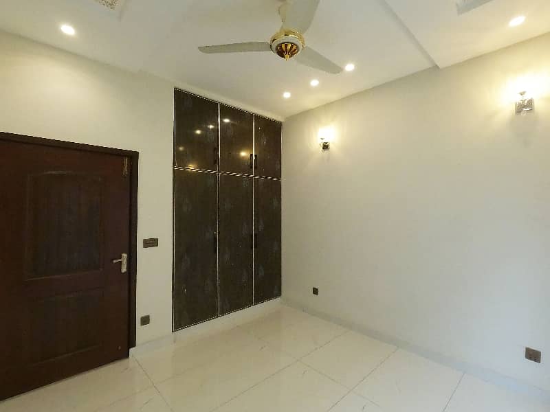 A Great Choice For A Corner 5 Marla House Available In DHA 11 Rahbar Phase 2 - Block H For Sale 25