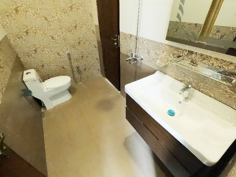 A Great Choice For A Corner 5 Marla House Available In DHA 11 Rahbar Phase 2 - Block H For Sale 27