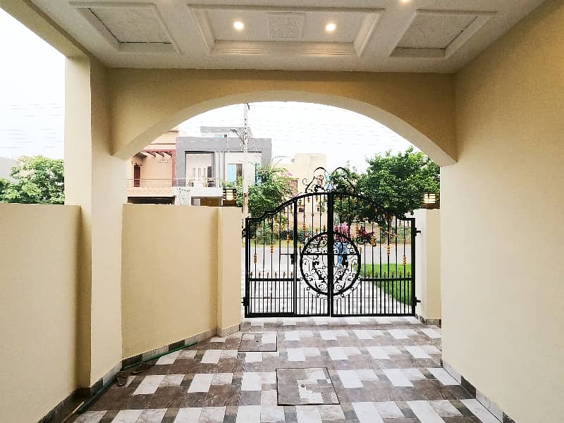 A Great Choice For A Corner 5 Marla House Available In DHA 11 Rahbar Phase 2 - Block H For Sale 31