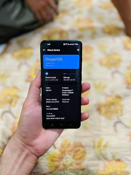 One plus 10 pro for sale, without any scratches 3