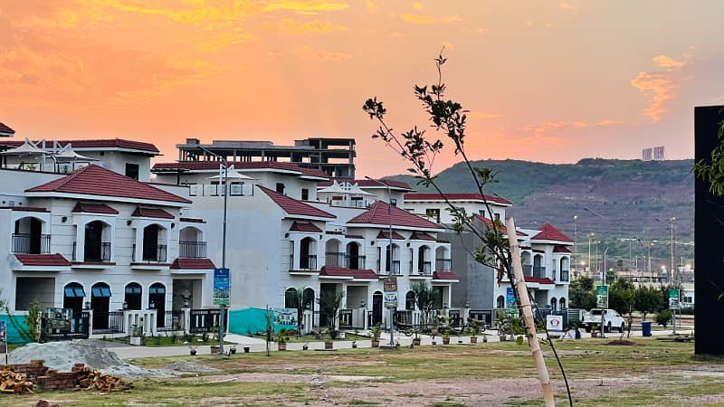 Beautiful Villa's at Parkview City Islamabad 1