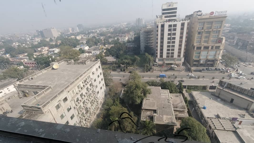 Highly-Desirable 550 Square Feet Office Available In Gulberg 12