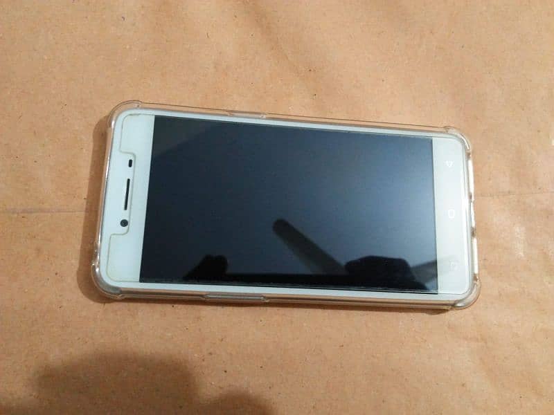 I AM SELLING MY BEST ONE OPPO PHONE 1