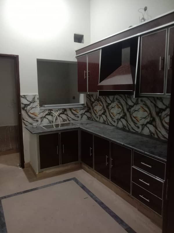 10 Marla Lower Portion Available For Rent Near Cavalry Ground Extension Lahore Cantt 4