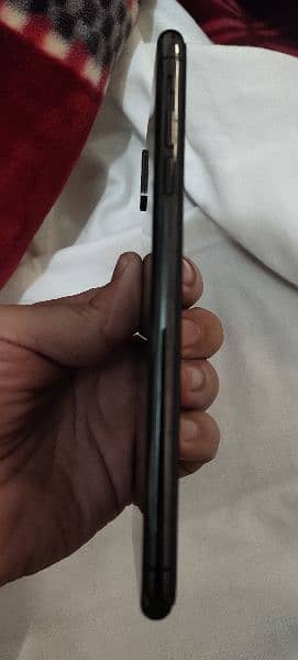 IPhone xs max 64 gb 93 battery non active non pta 4 months sim working 6