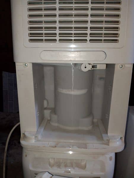 Beurer LE 60 Dehumidifier. Rs 50000 per piece. 6 available in stock. 4