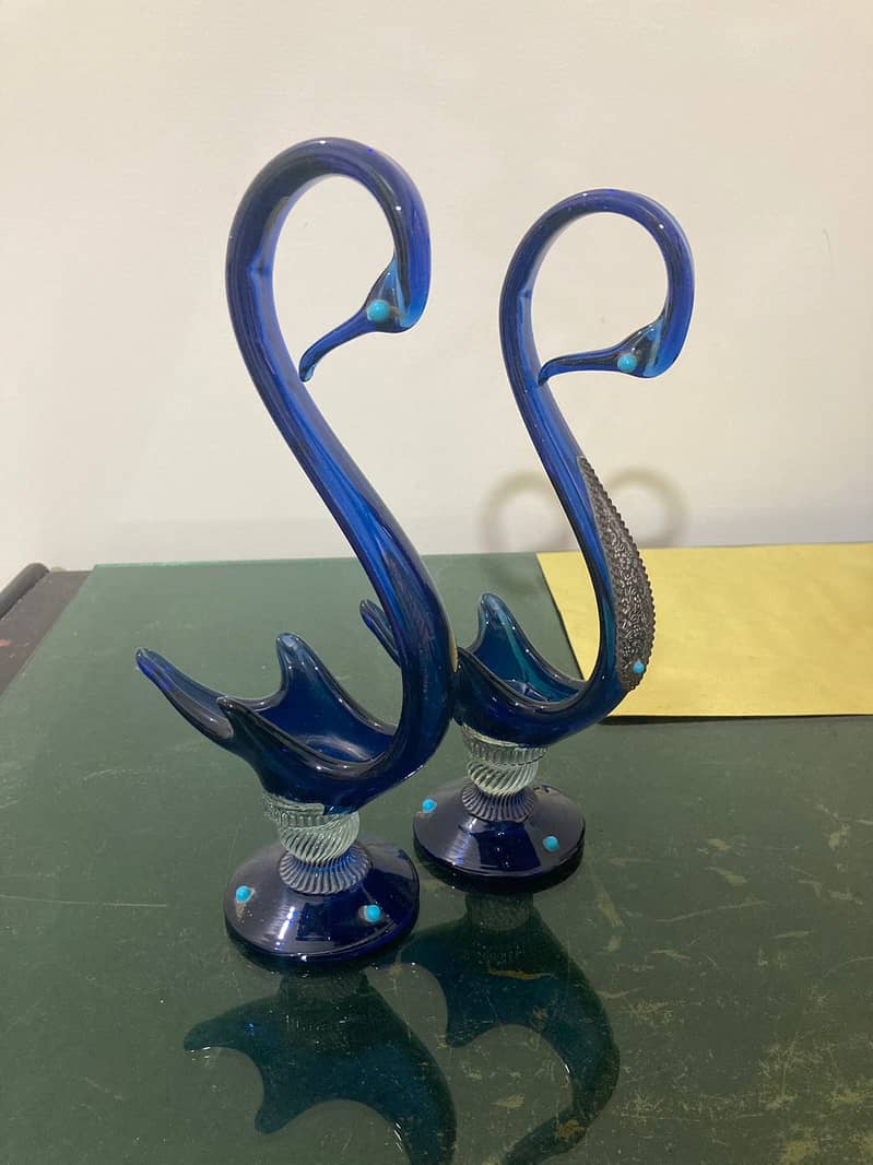 Pair of Cobalt Blue Swan Glass Figurines 4