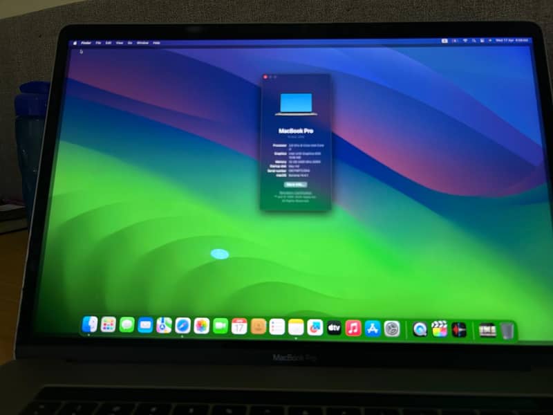MacBook Pro - 15 Inches, 2018 1