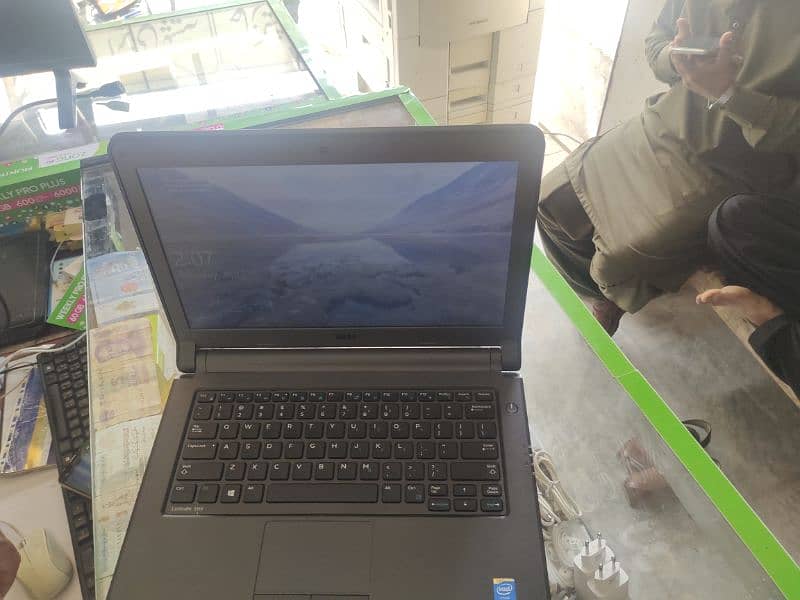 Dell laptop 4/500 battery 4.30 for sale condition full fresh 3