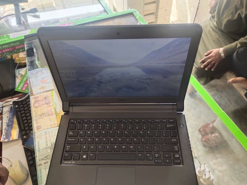 Dell laptop 4/500 battery 4.30 for sale condition full fresh 4