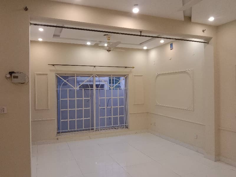 For Rent 5 Marla Upper Portion Available On Good Location 8