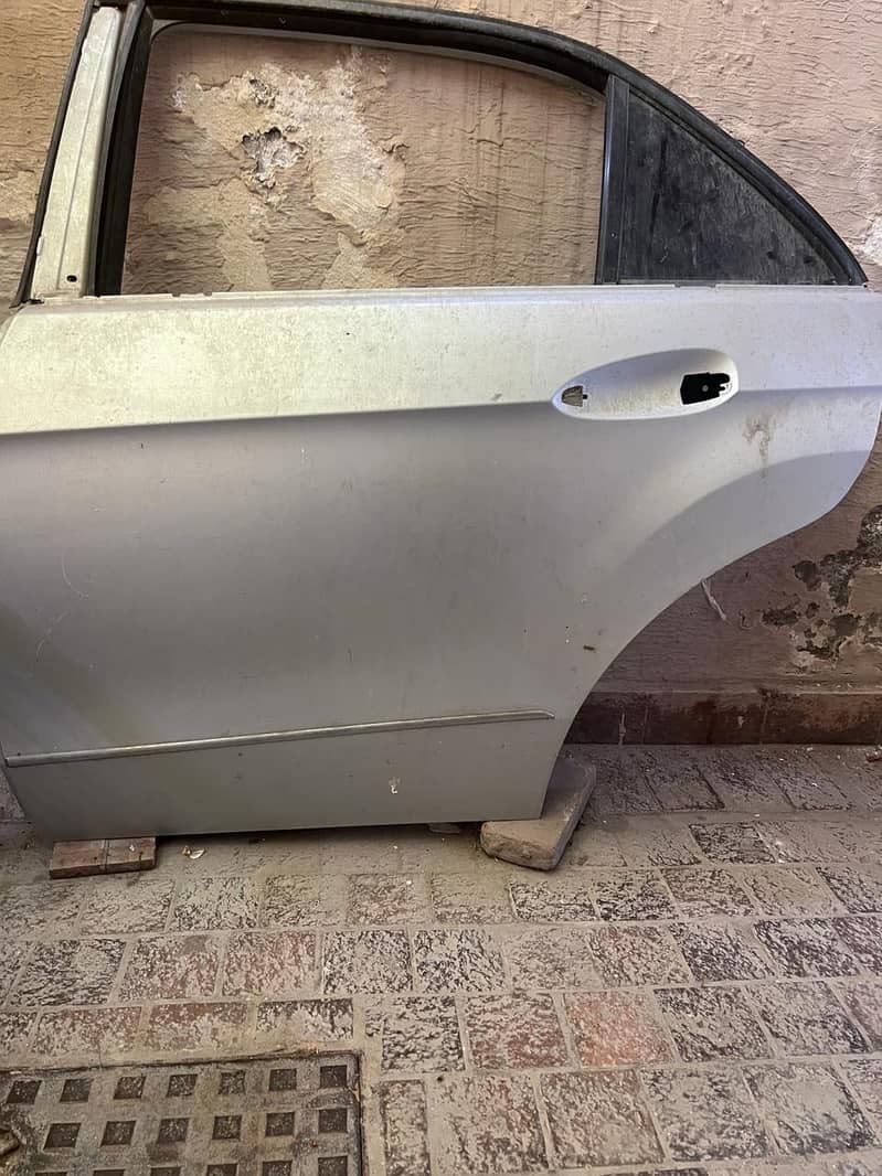 Mercedes door e 300 silver colour / car door/ mercedes door 0