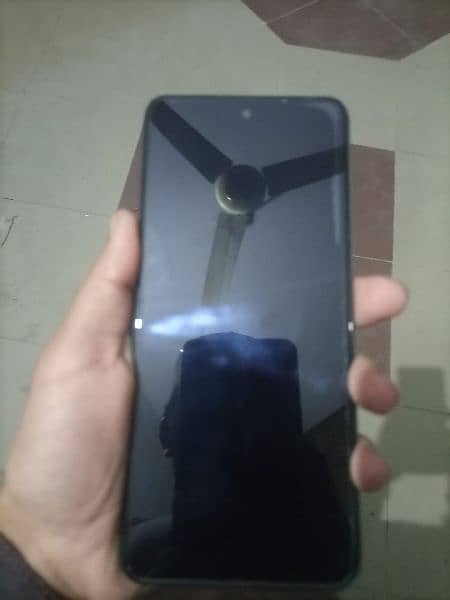 i m selling mobile phone  infinix note 11 pro 5