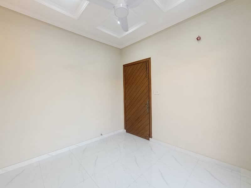 On Excellent Location Sale The Ideally Located House For An Incredible Price Of Pkr Rs. 16500000 14